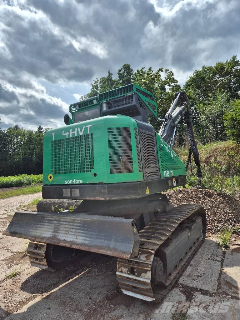 Neuson 104 HVT Harvesteri