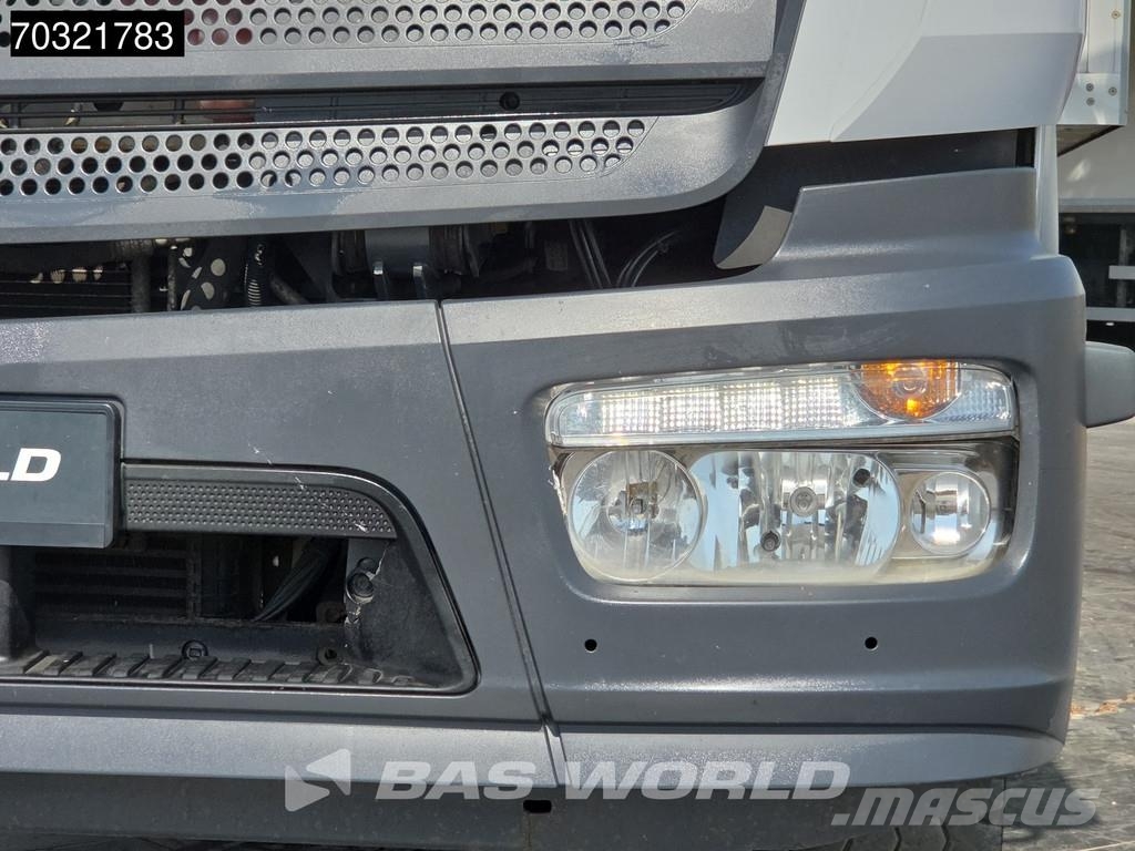 Mercedes-Benz Atego 1527 4X2 15 tonner Automatic 2000kg Ladebord Грузовики-Фургоны