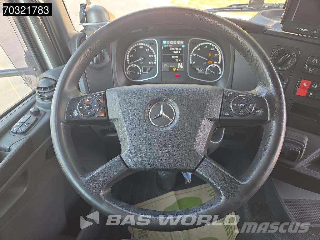 Mercedes-Benz Atego 1527 4X2 15 tonner Automatic 2000kg Ladebord Грузовики-Фургоны