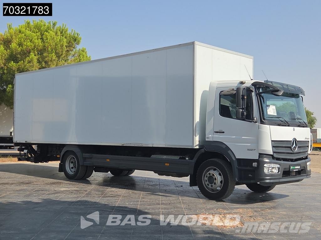 Mercedes-Benz Atego 1527 4X2 15 tonner Automatic 2000kg Ladebord Грузовики-Фургоны