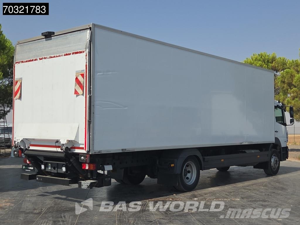 Mercedes-Benz Atego 1527 4X2 15 tonner Automatic 2000kg Ladebord Грузовики-Фургоны