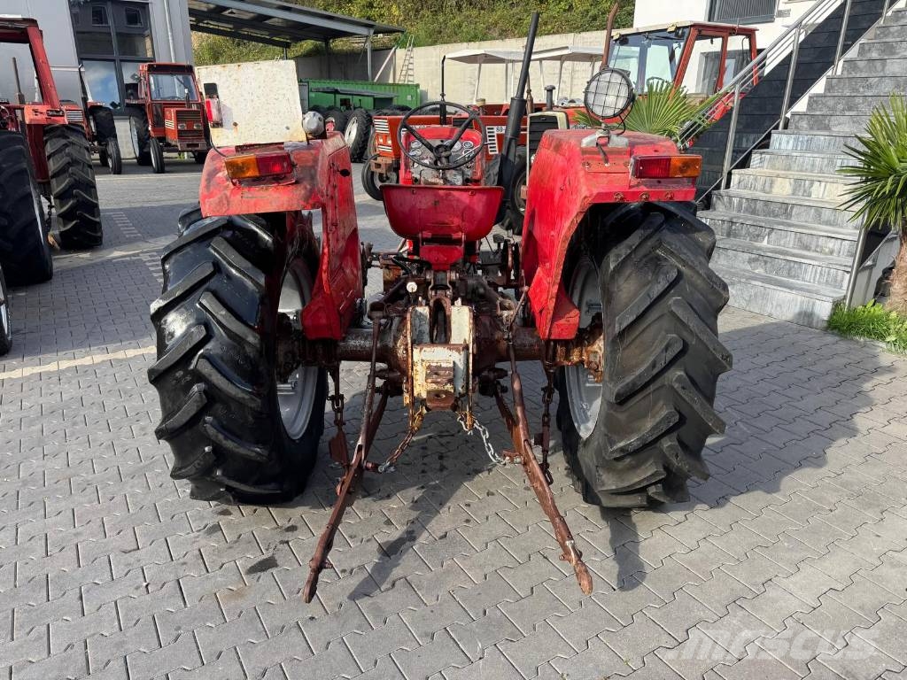 Massey Ferguson 165 Traktorji