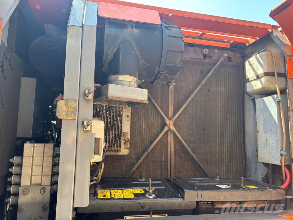 Hitachi ZX 170 W-3 Ekskavatori uz riteņiem