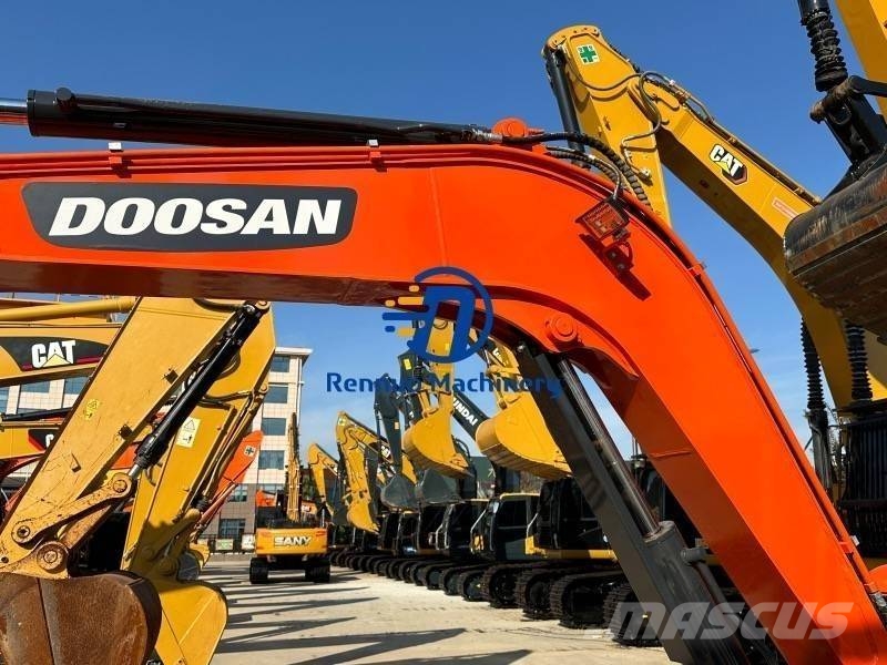 Doosan DX 60 Miniekskavaatorid < 7 t
