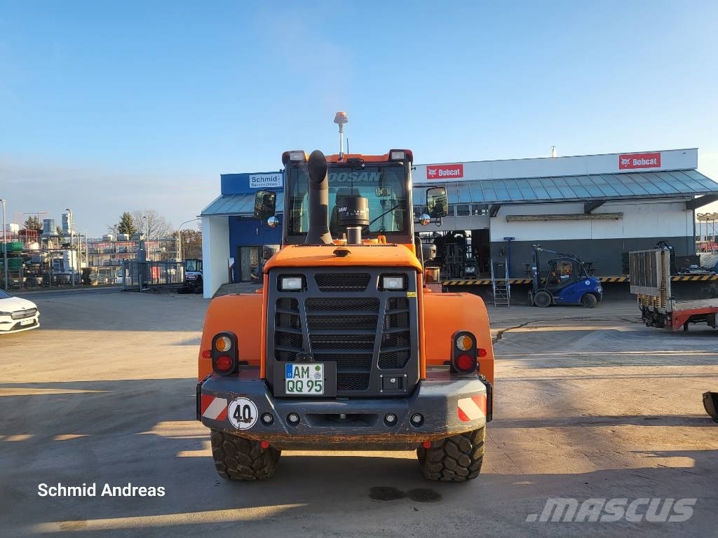 Doosan DL 200-5 Radlader