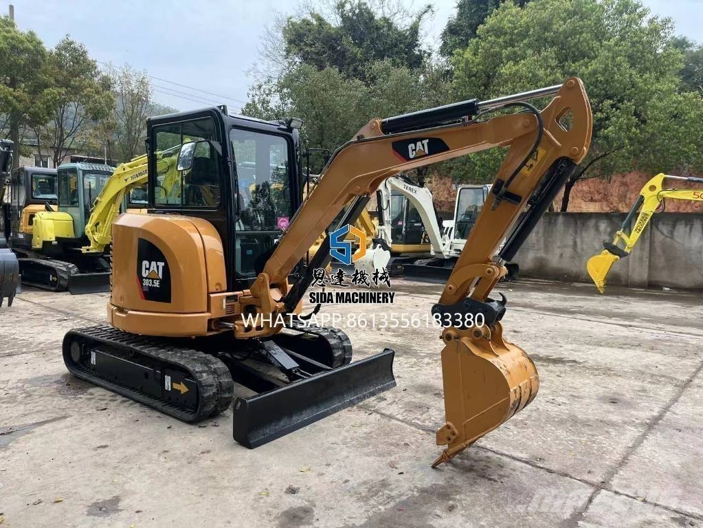 CAT 303.5 E CR Mini kotrók < 7t