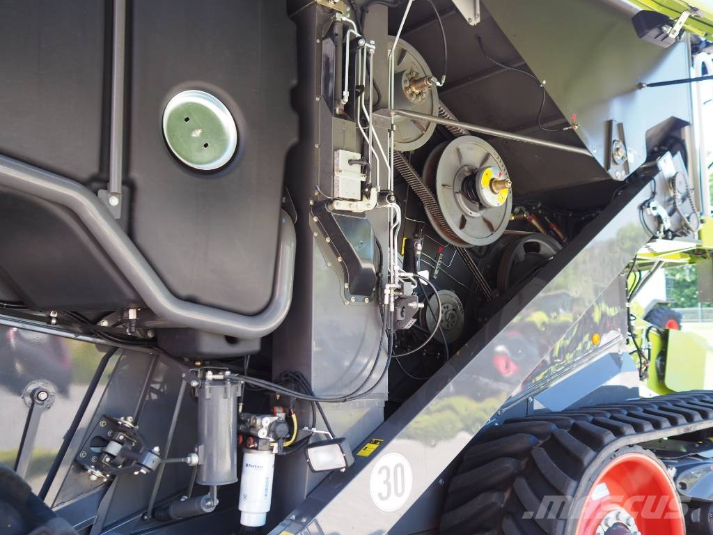 CLAAS Lexion 760TT + V930 Moissonneuse batteuse