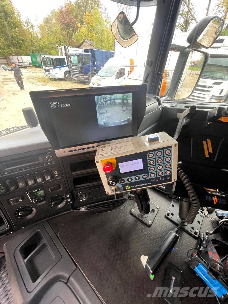 Scania P 340 CNG + NORBA L200 Camiones de basura