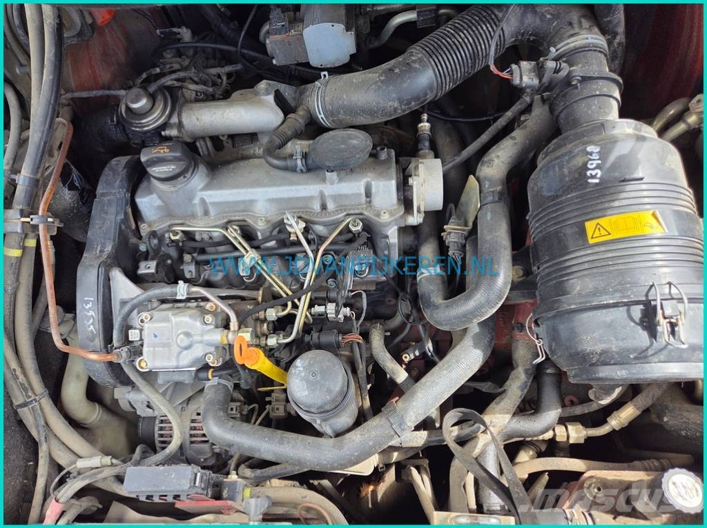Linde H30D diesel triplex + freelift+ sideshift شاحنات الديزل