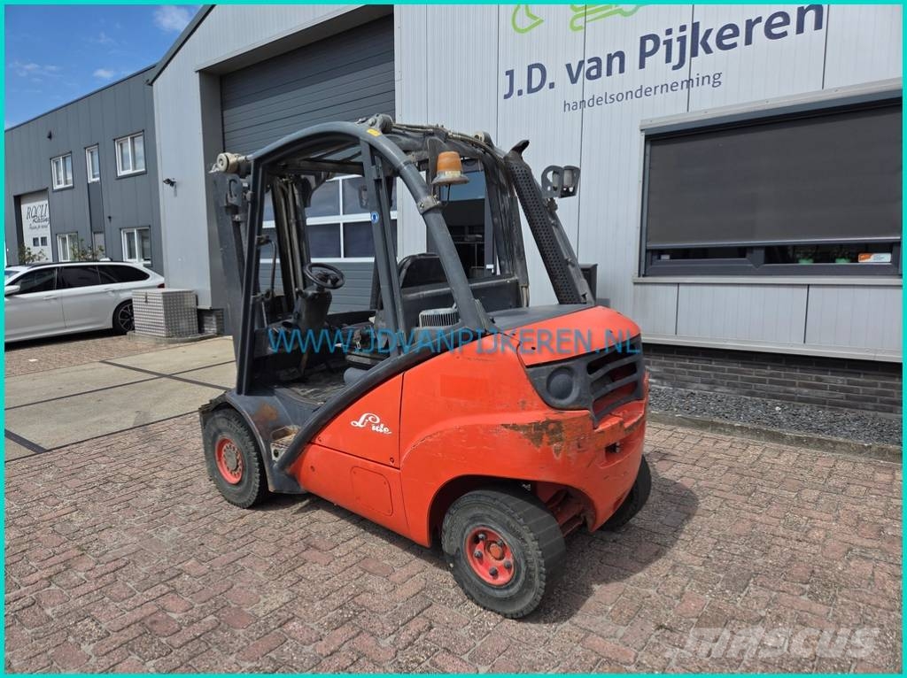 Linde H30D diesel triplex + freelift+ sideshift شاحنات الديزل