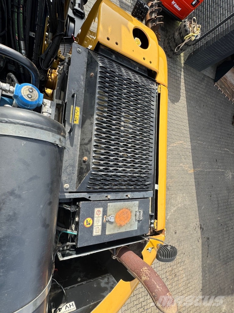 CAT 315 Bageri točkaši