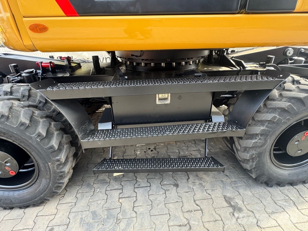CAT 315 Bageri točkaši