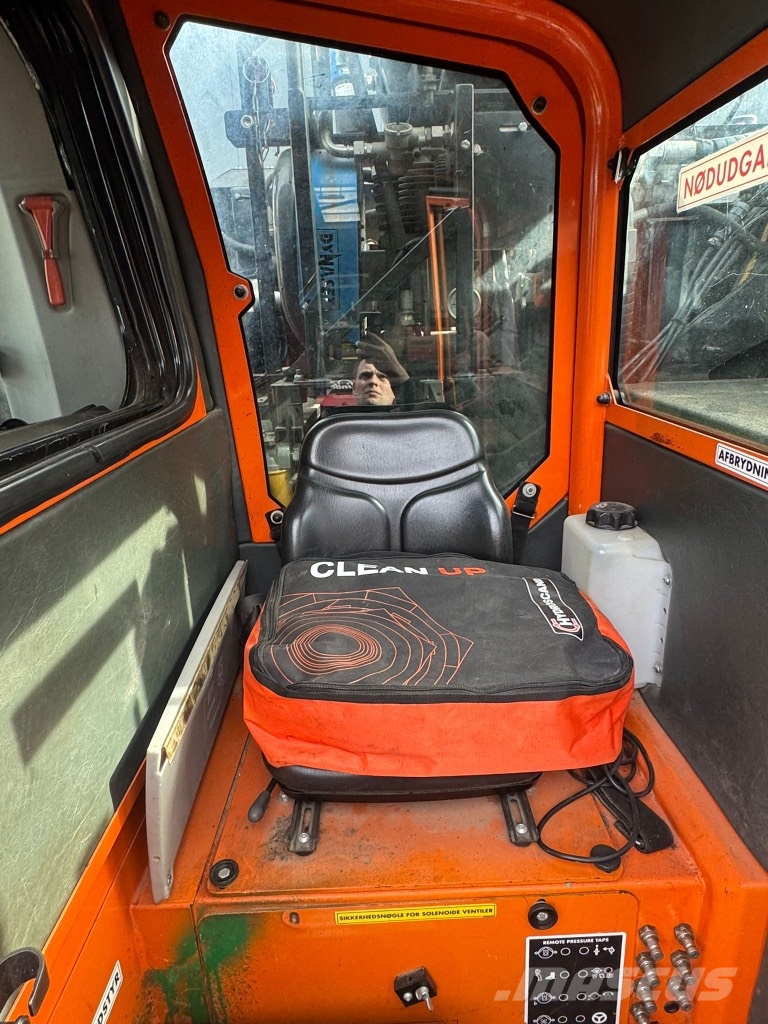 CAT 315 Bageri točkaši