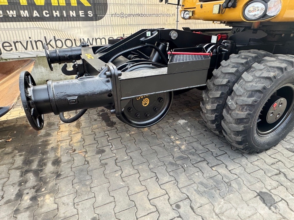 CAT 315 Bageri točkaši