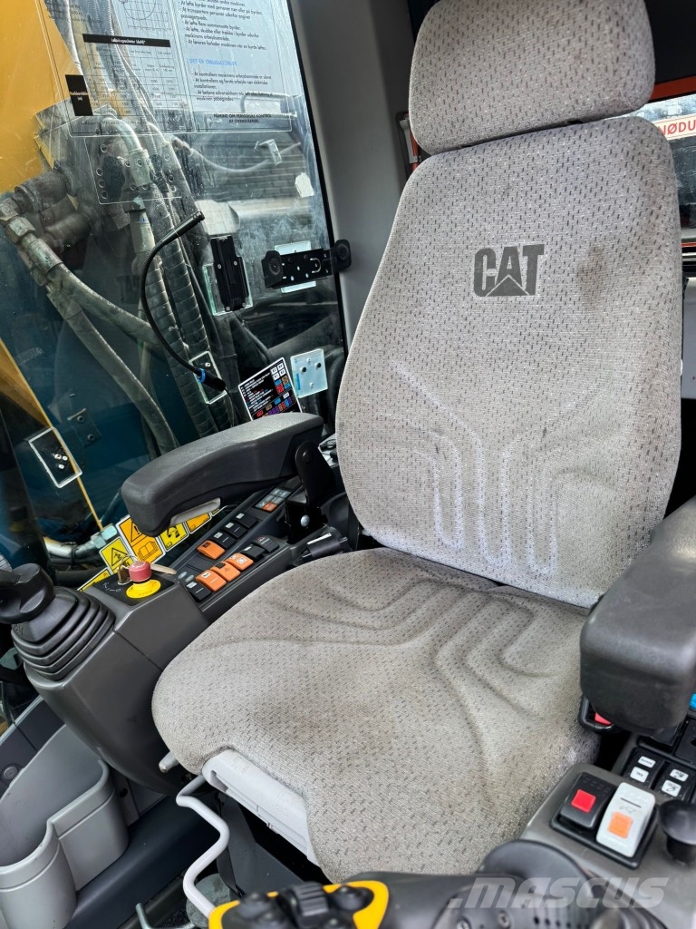 CAT 315 Bageri točkaši