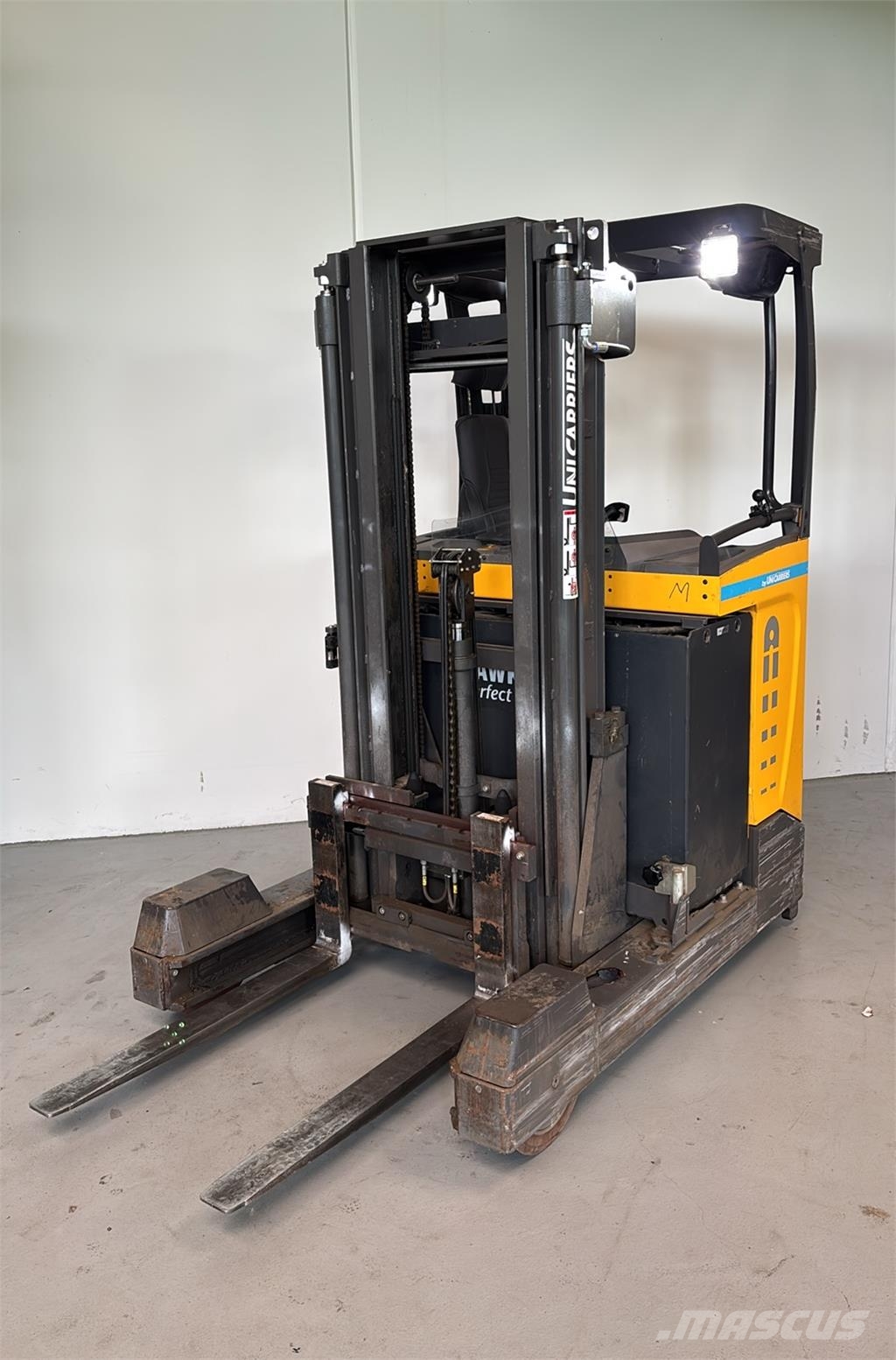 Atlet UMS200 Reach truck