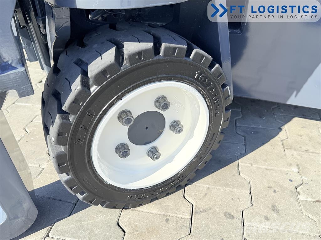 Combilift CB3000 | DIESEL | TRIPLEX 5500 MM | SIDE SHIFT | F شاحنة المناولة رباعية الاتجاهات