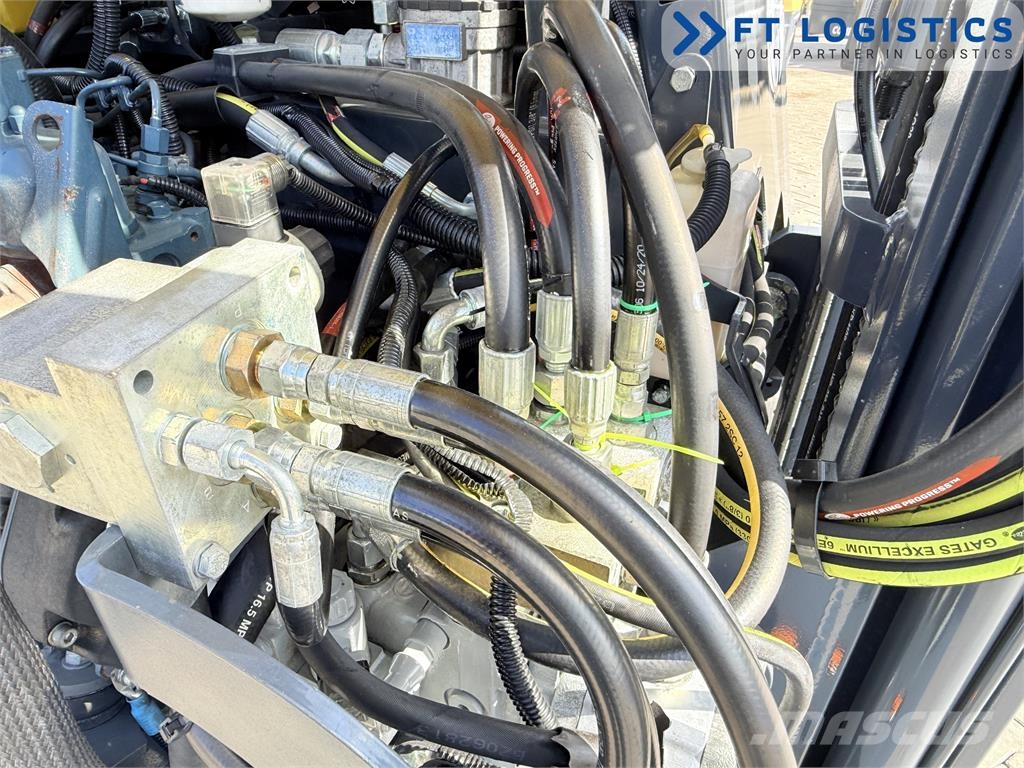 Combilift CB3000 | DIESEL | TRIPLEX 5500 MM | SIDE SHIFT | F شاحنة المناولة رباعية الاتجاهات