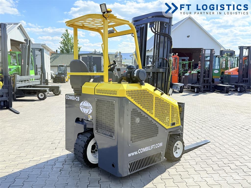 Combilift CB3000 | DIESEL | TRIPLEX 5500 MM | SIDE SHIFT | F شاحنة المناولة رباعية الاتجاهات