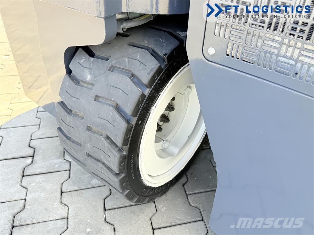Combilift CB3000 | DIESEL | TRIPLEX 5500 MM | SIDE SHIFT | F شاحنة المناولة رباعية الاتجاهات