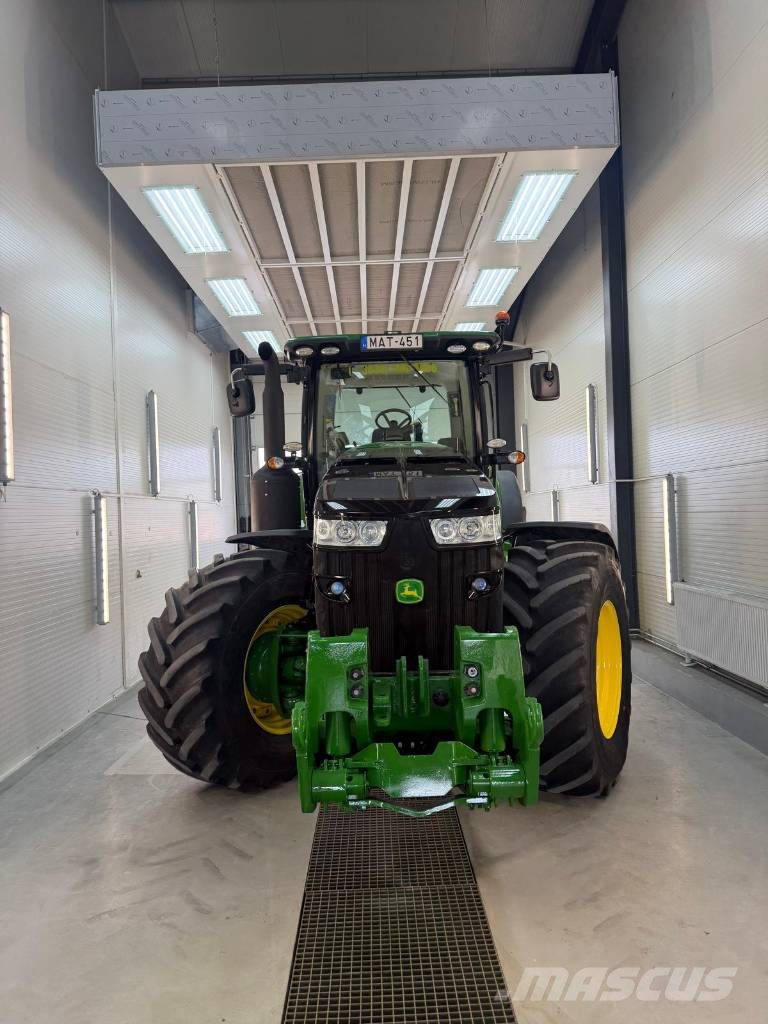 John Deere 8360 R Tractors