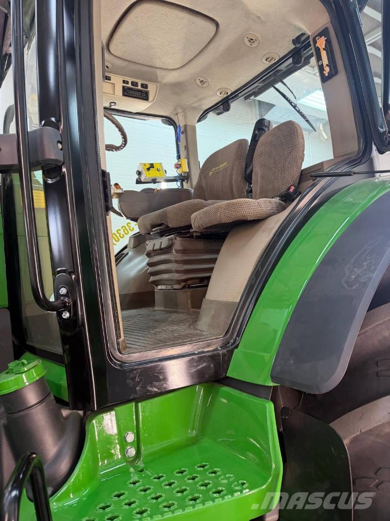 John Deere 8360 R Tractors