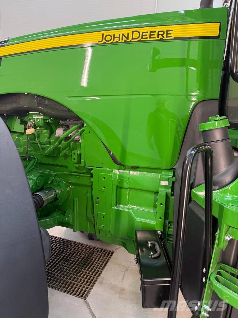 John Deere 8360 R Tractors