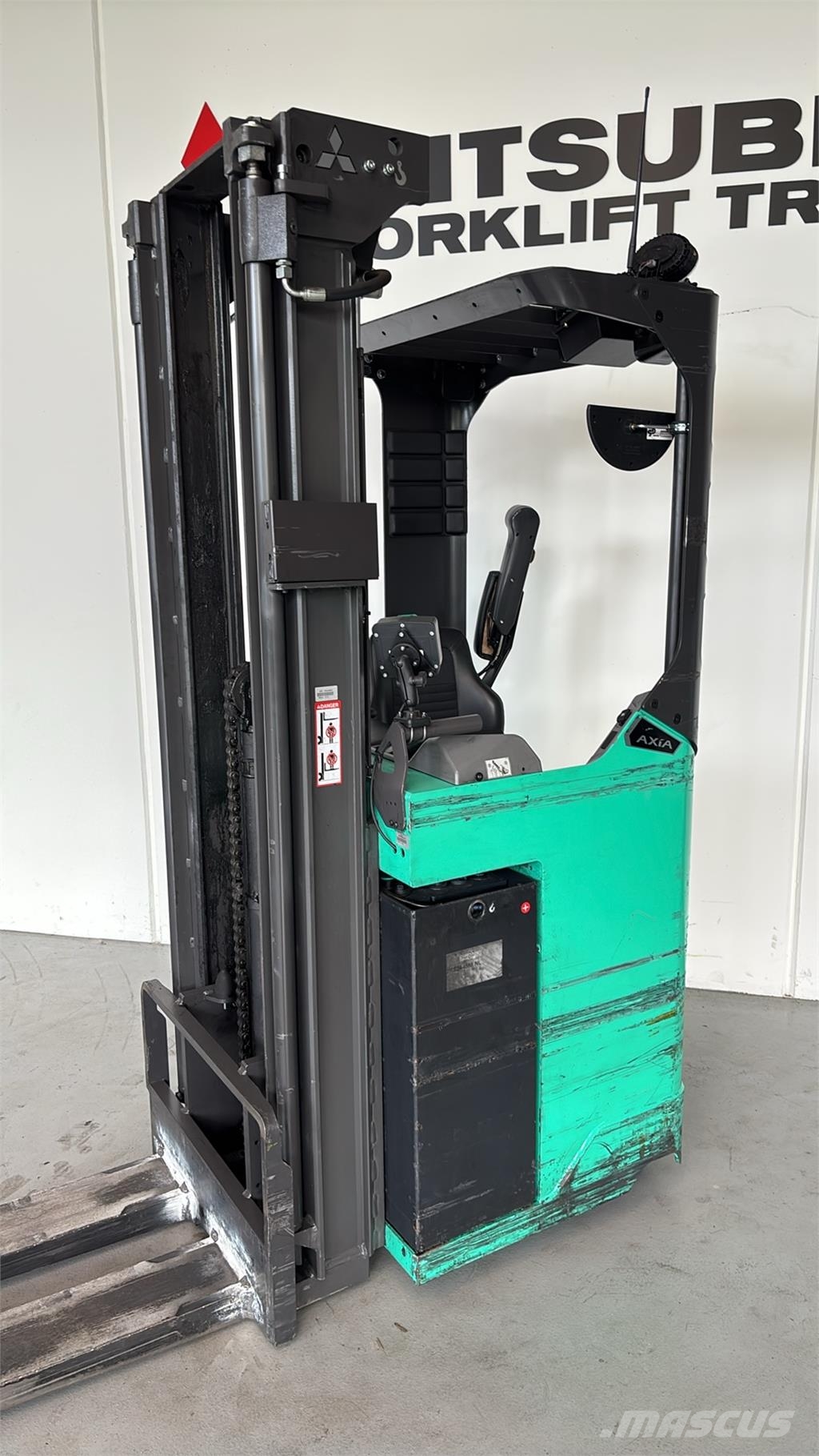 Mitsubishi SBS20N2 Akülü depo ekipmanları