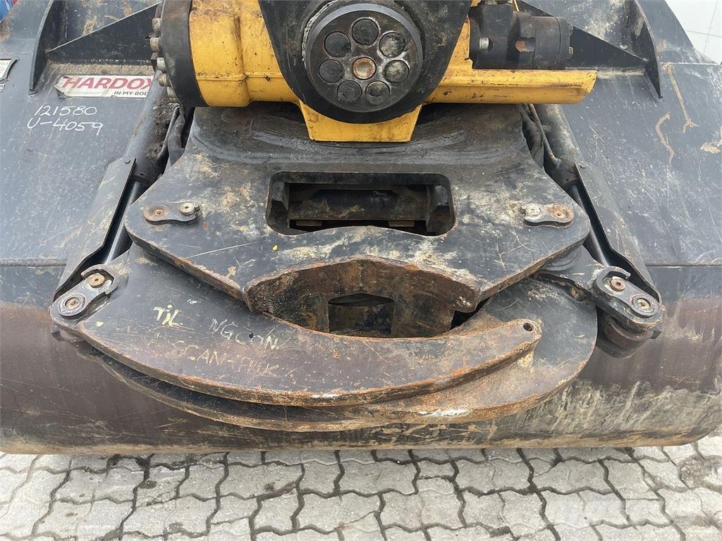 Komatsu HB365LC-3EO Paletli ekskavatörler