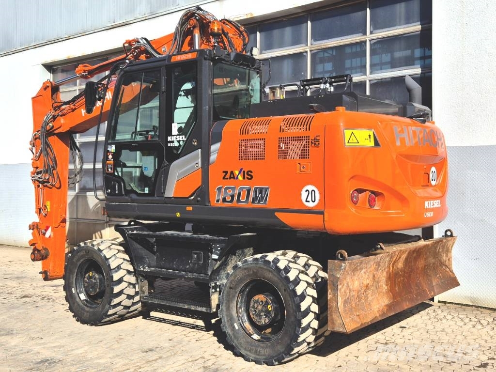 Hitachi ZX 180 W-7 Pyöräkaivukoneet