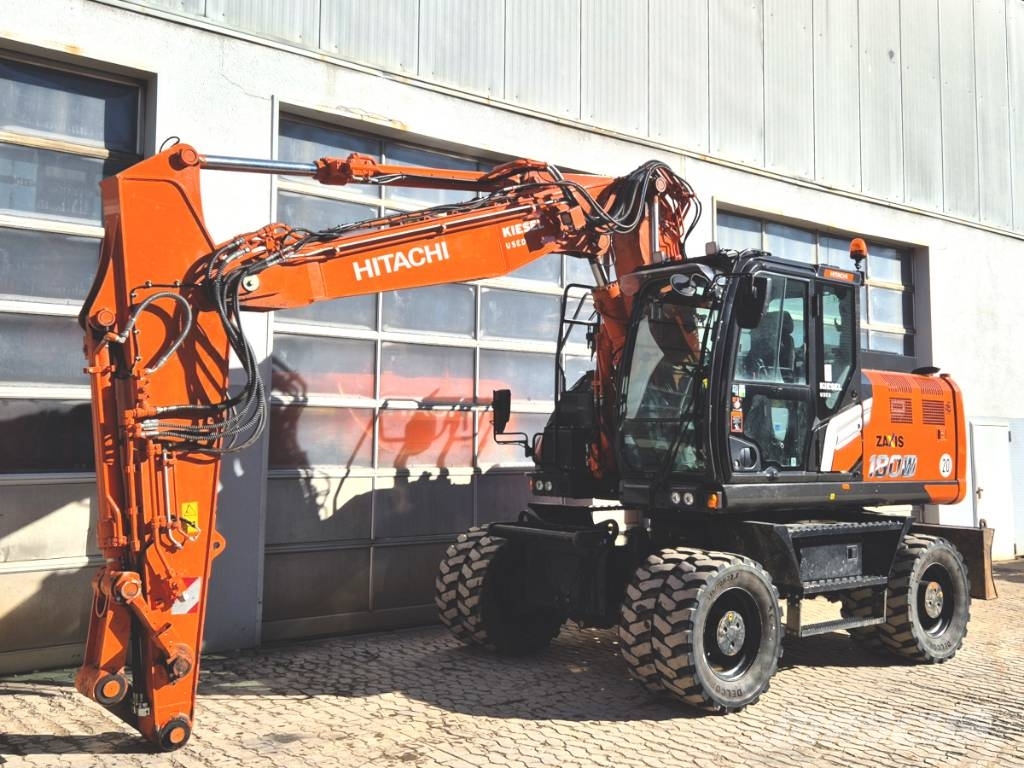 Hitachi ZX 180 W-7 Pyöräkaivukoneet