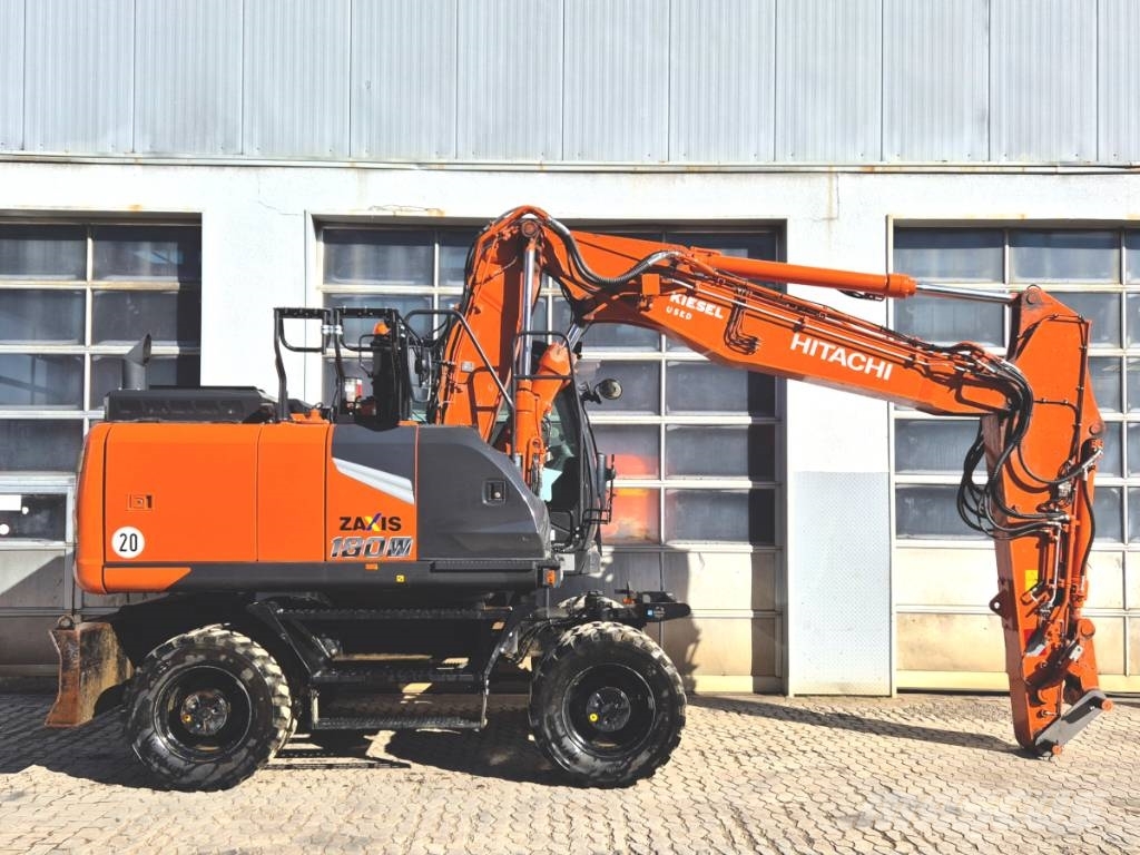 Hitachi ZX 180 W-7 Pyöräkaivukoneet