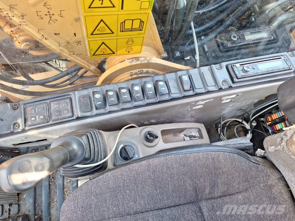 CASE WX145 PYÖRITTÄJÄLLÄ Bageri točkaši