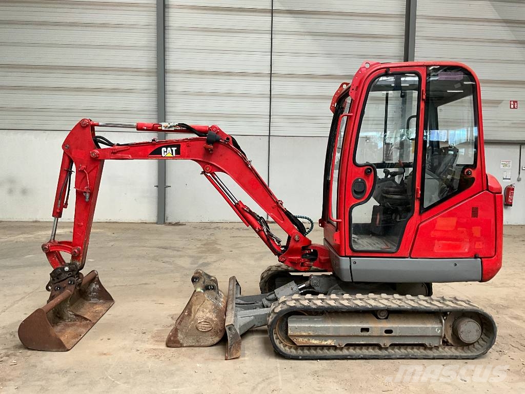 CAT 302.4 D Minibagger < 7t