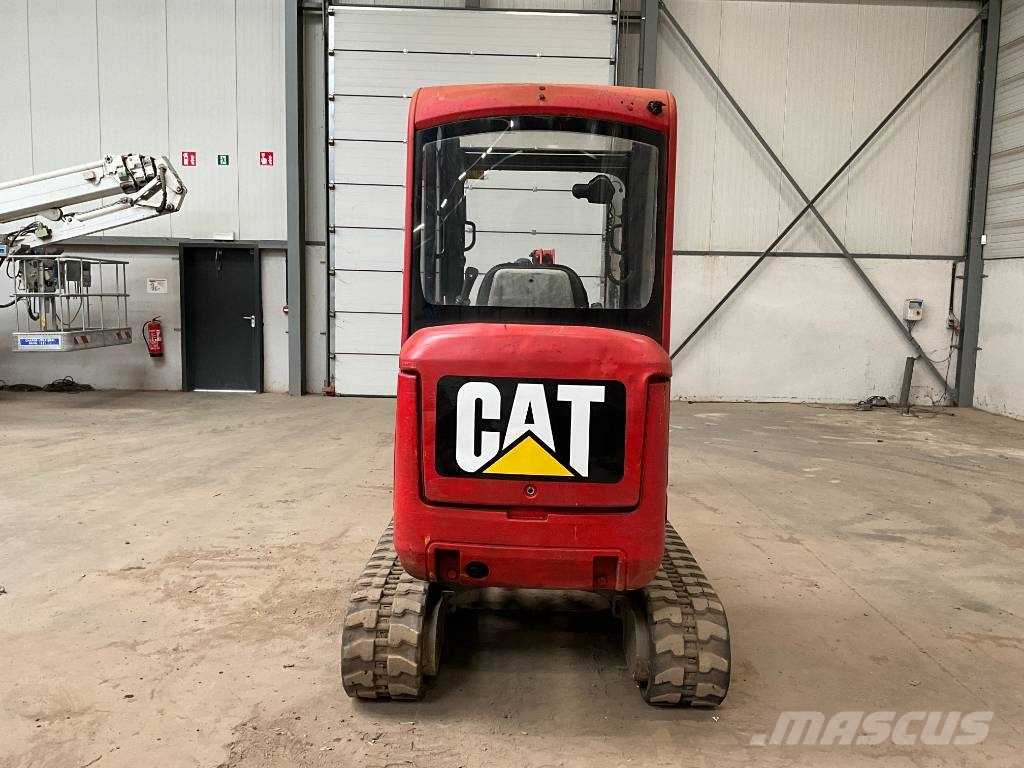 CAT 302.4 D Minibagger < 7t