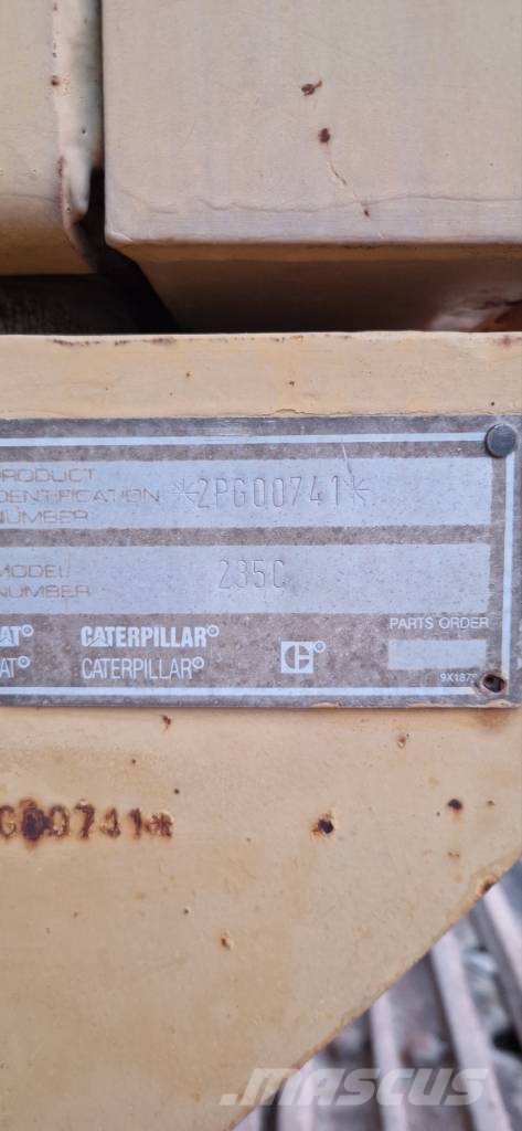 CAT 235 C Excavadoras sobre orugas