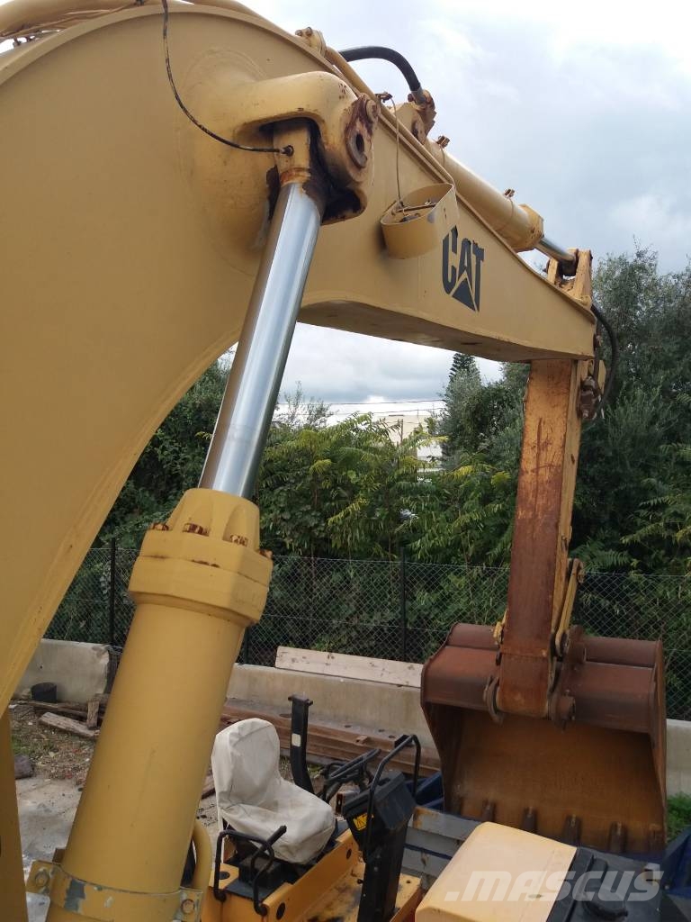 CAT 235 C Excavadoras sobre orugas