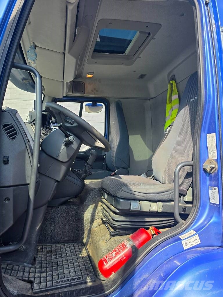 Volvo FL 240.12 T Camiones portacoches