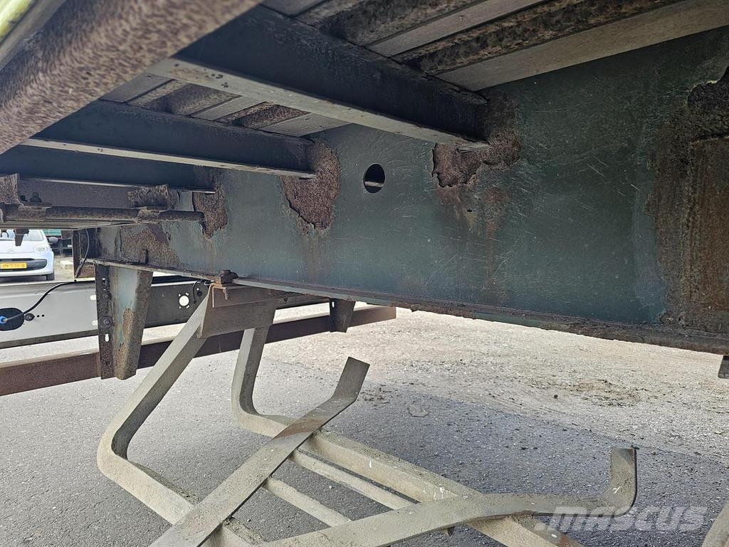 Fruehauf 3 AXLE CURTAINSIDER - BPW AXLES Semirremolques de caja de lona