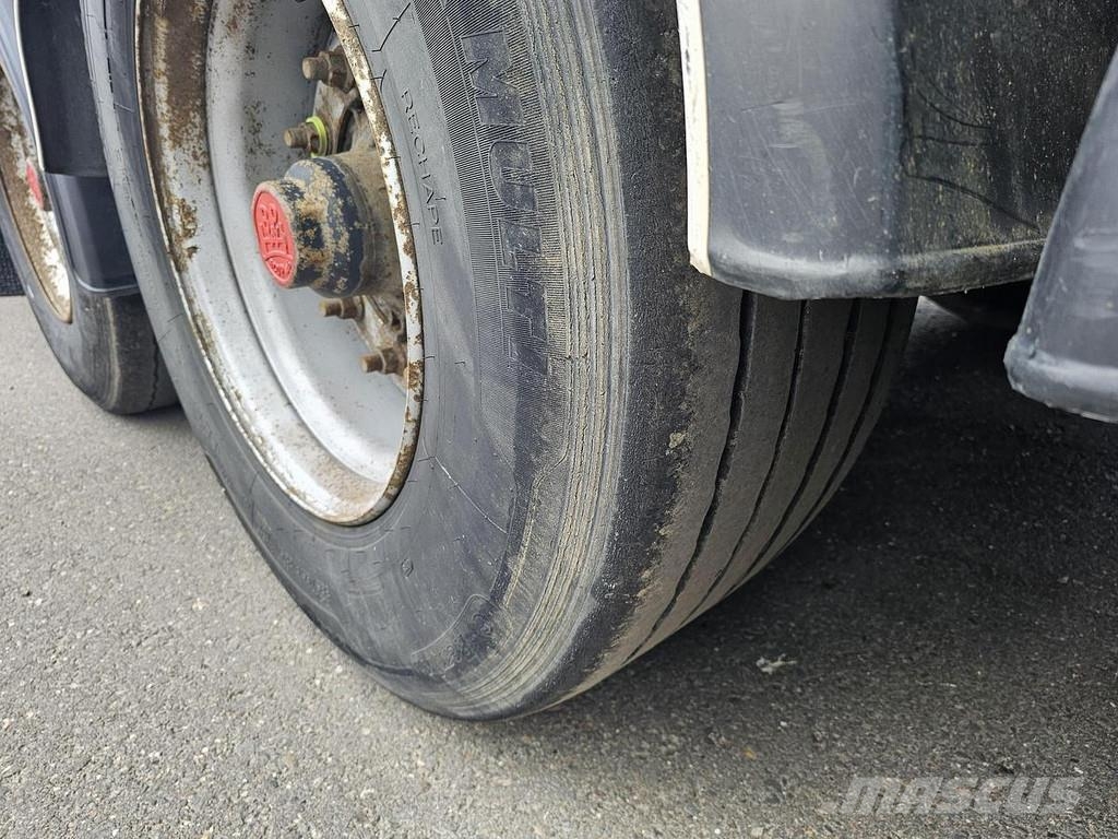 Fruehauf 3 AXLE CURTAINSIDER - BPW AXLES Semirremolques de caja de lona