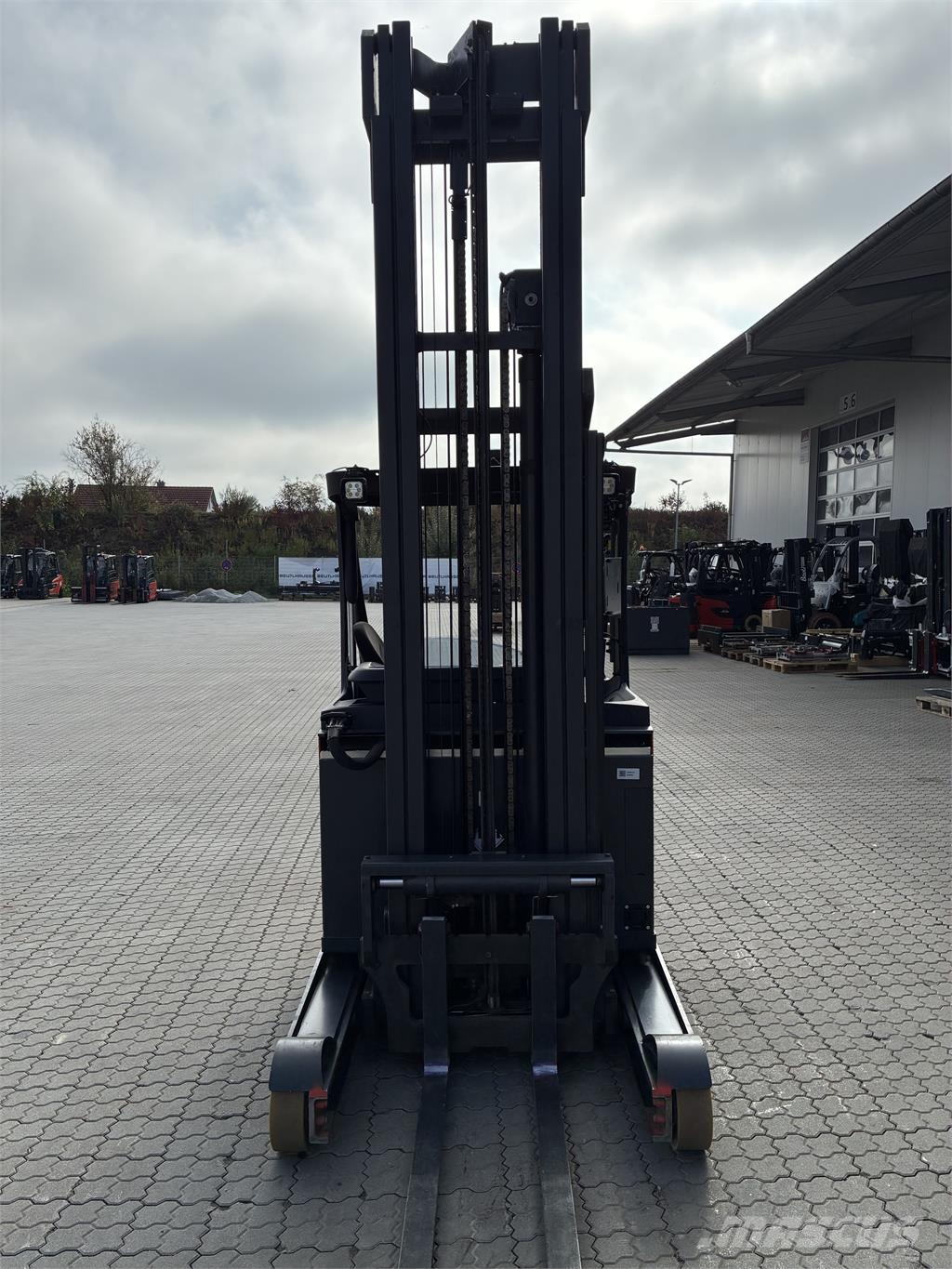 Linde R14 Chariot à mât rétractable