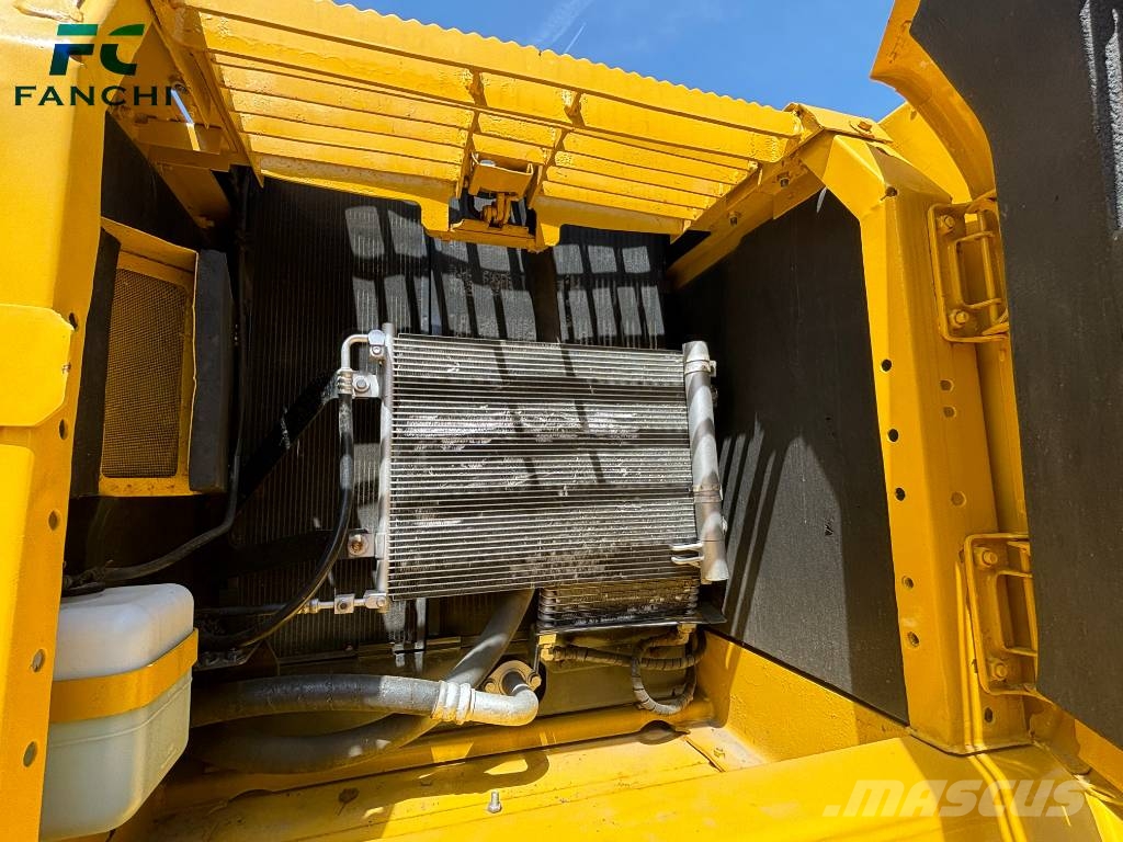 Komatsu PC 220-8 Εκσκαφείς με ερπύστριες