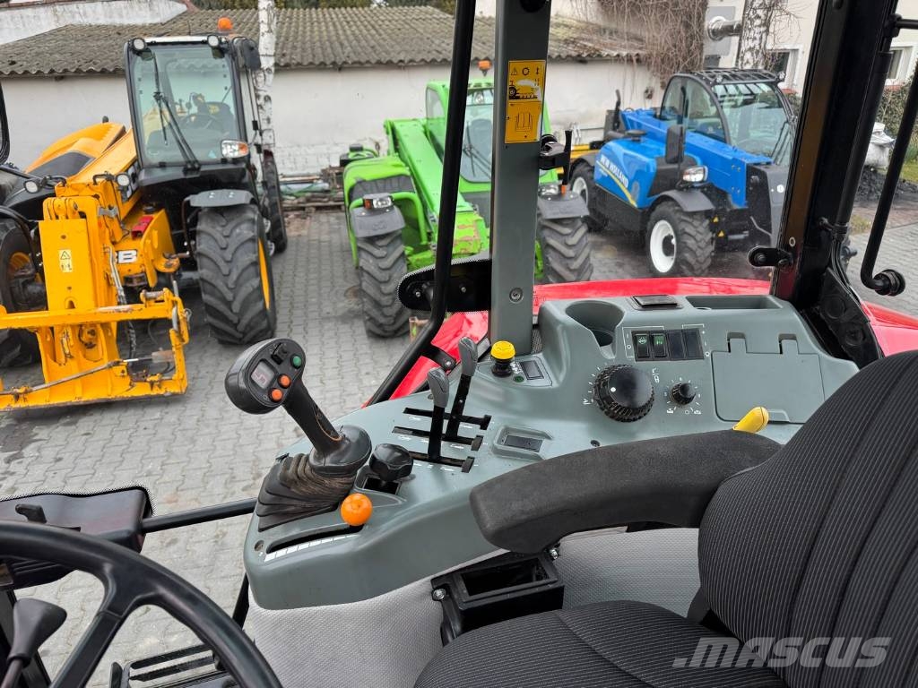 McCormick MC100 Traktorer
