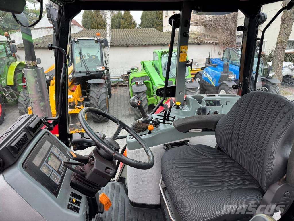 McCormick MC100 Traktorer