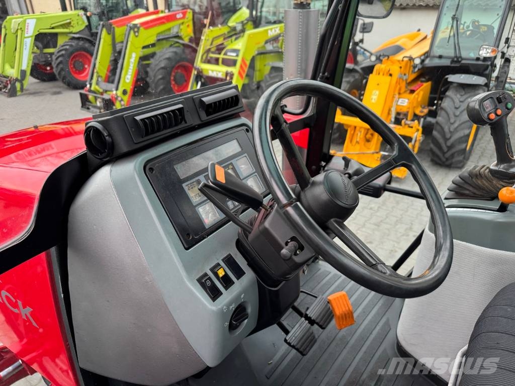 McCormick MC100 Traktorer
