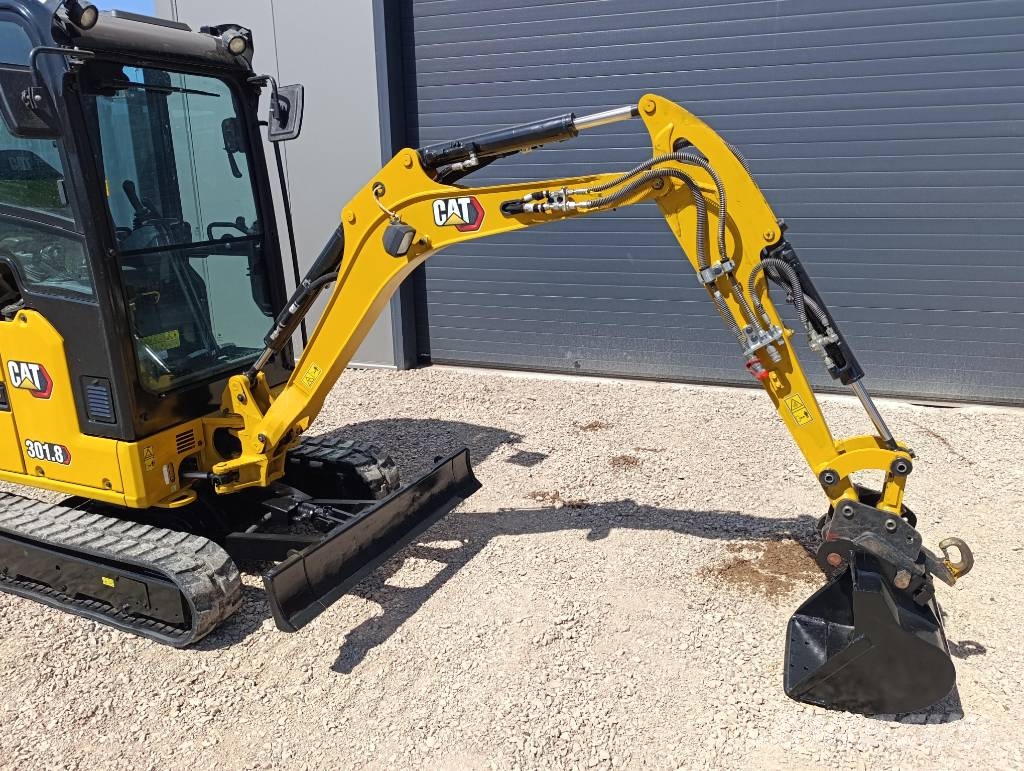CAT 301.8 Mini bagri <7t