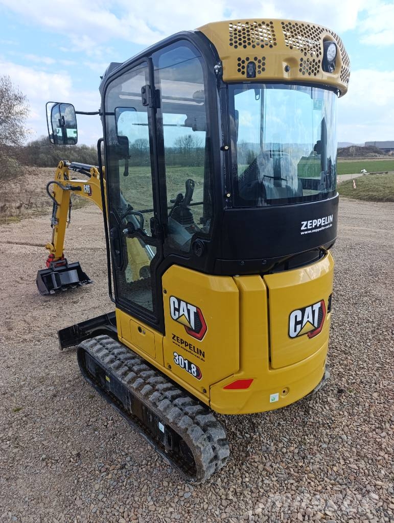 CAT 301.8 Minikoparki