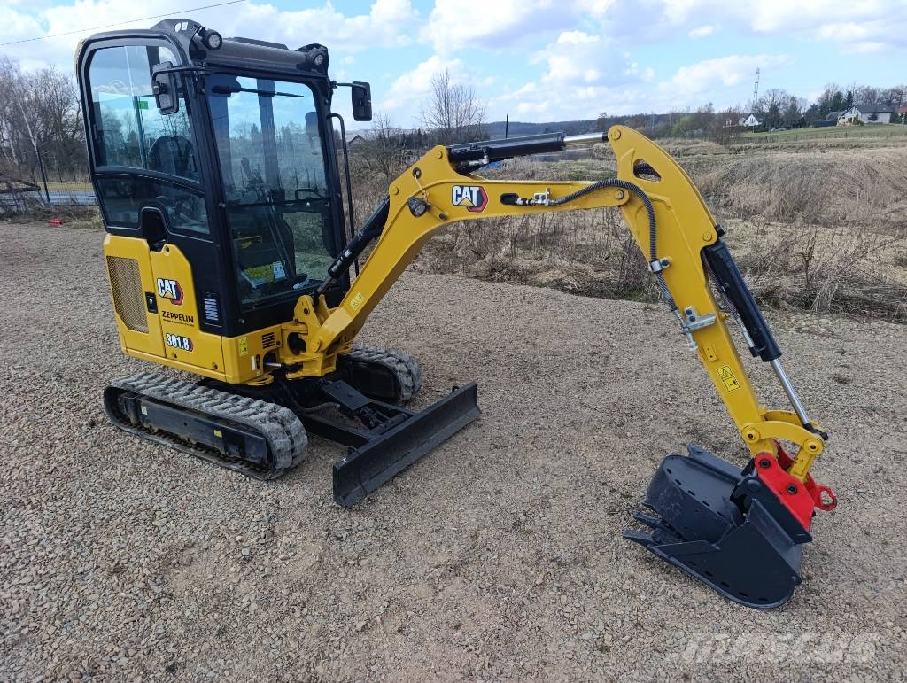 CAT 301.8 Minikoparki