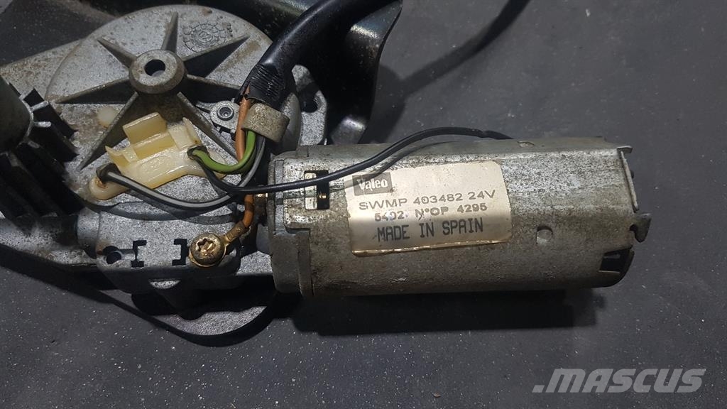 Liebherr L544-Valeo SWMP403482 24V-7409851-Wiper motor Электронные блоки