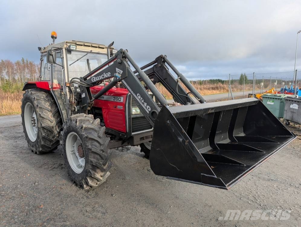 Massey Ferguson 390 Quicke Q940 etukuormaajalla Traktorit